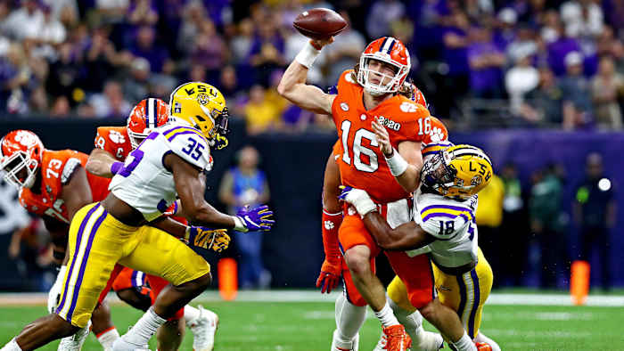 Chaisson (18) led LSU with 6.5 sacks as a junior.
